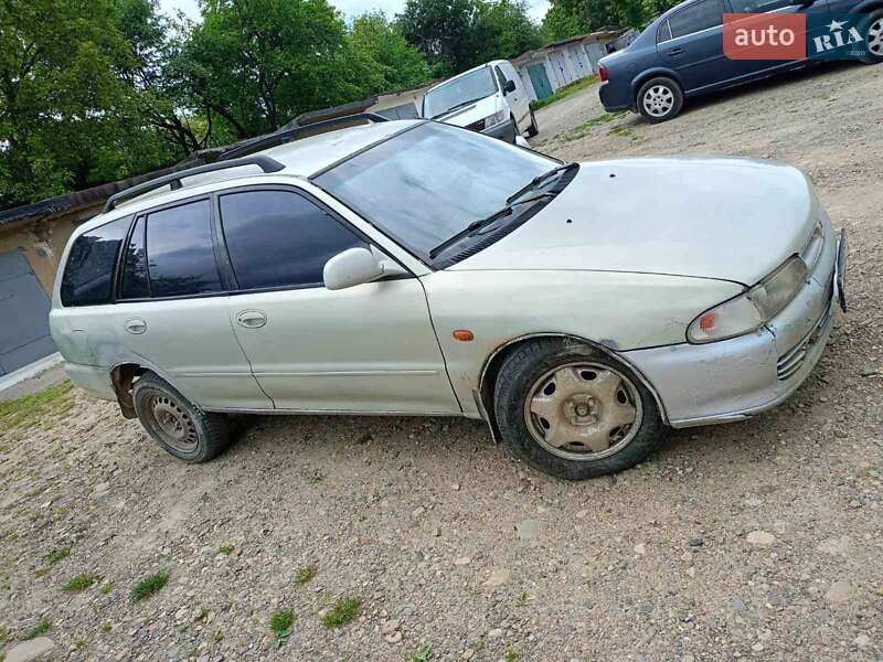 Універсал Mitsubishi Lancer 1994 в Бориславі