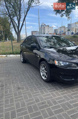 Седан Mitsubishi Lancer 2010 в Киеве