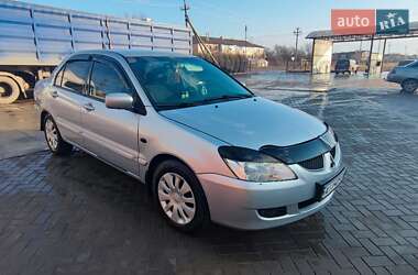 Седан Mitsubishi Lancer 2004 в Николаевке