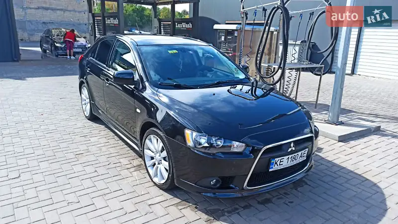 Mitsubishi Lancer