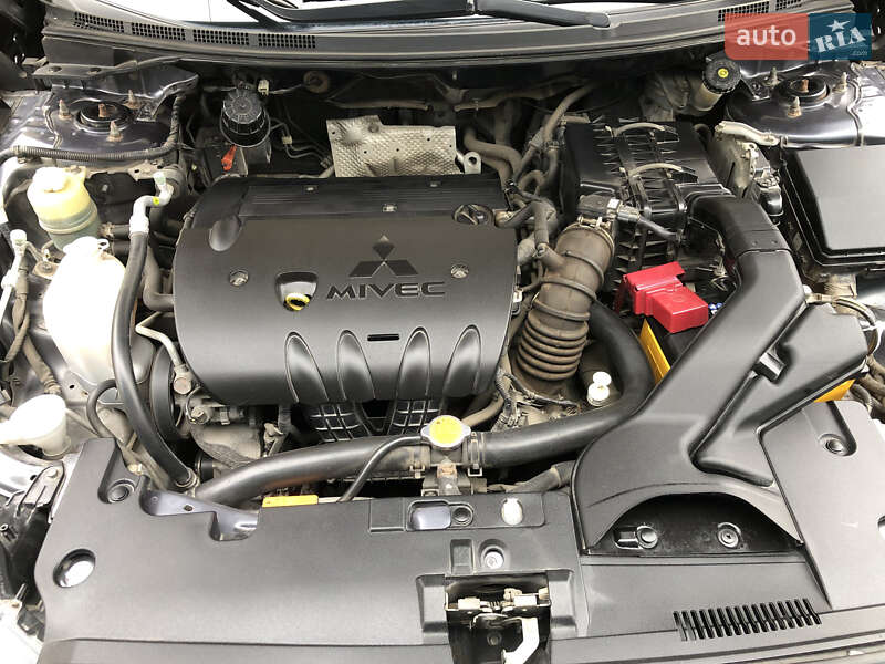 Седан Mitsubishi Lancer 2008 в Вишневом