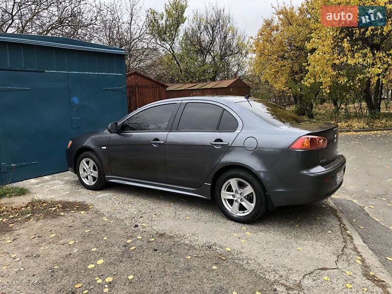 Седан Mitsubishi Lancer 2008 в Вишневом