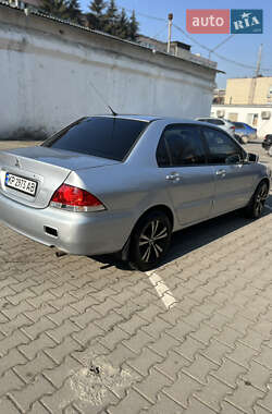 Седан Mitsubishi Lancer 2005 в Чернівцях