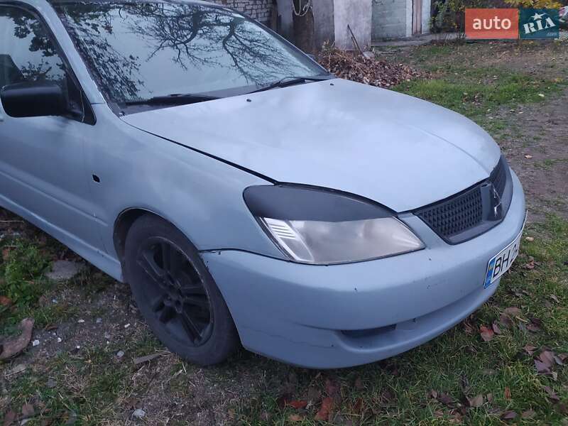 Седан Mitsubishi Lancer 2004 в Кам'янському