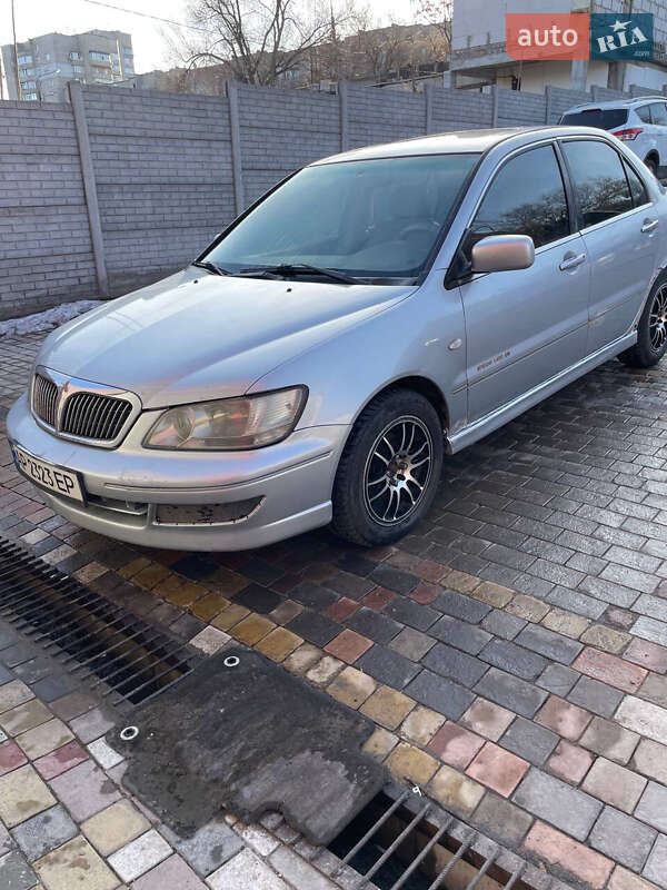 Седан Mitsubishi Lancer 2004 в Запорожье