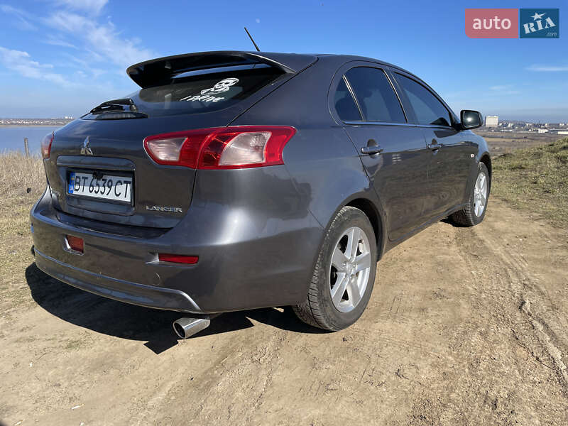 Хэтчбек Mitsubishi Lancer 2009 в Одессе