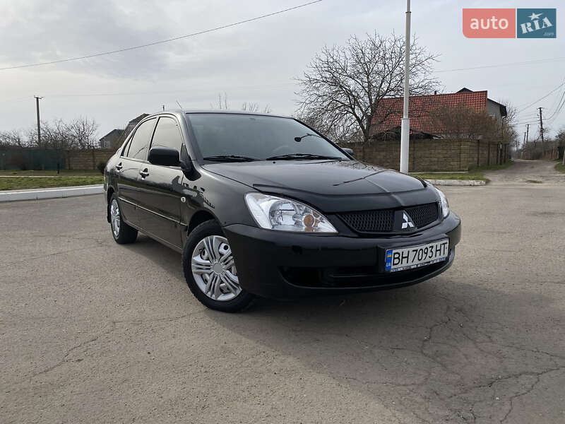 Седан Mitsubishi Lancer 2006 в Измаиле