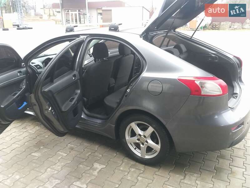 Хэтчбек Mitsubishi Lancer 2008 в Испасе