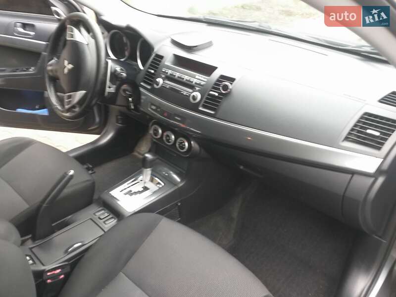 Хэтчбек Mitsubishi Lancer 2008 в Испасе