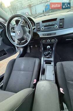 Седан Mitsubishi Lancer 2010 в Киеве