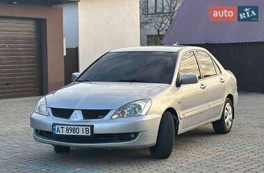 Седан Mitsubishi Lancer 2005 в Надворной