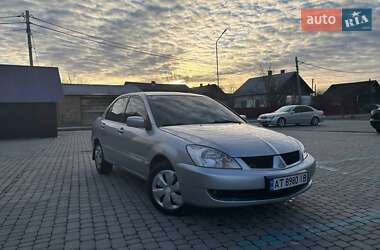 Седан Mitsubishi Lancer 2005 в Надворной