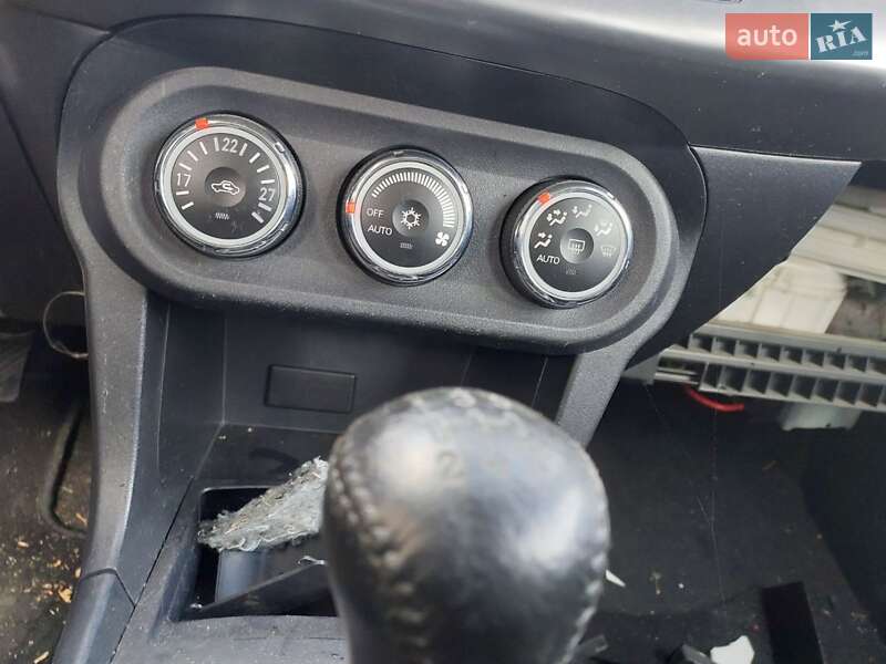 Седан Mitsubishi Lancer 2012 в Виннице