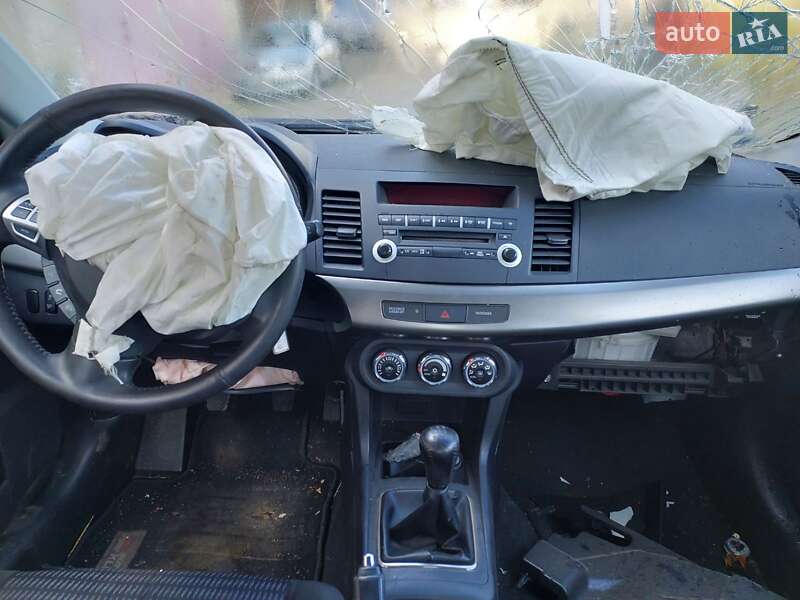 Седан Mitsubishi Lancer 2012 в Виннице