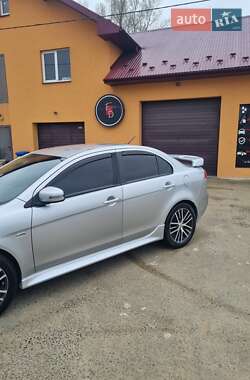 Седан Mitsubishi Lancer 2017 в 