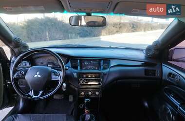 Седан Mitsubishi Lancer 2004 в 