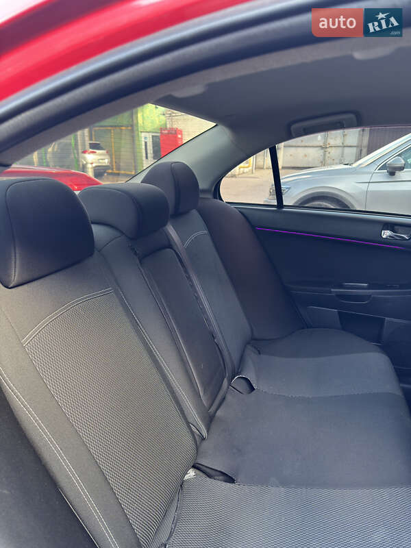 Седан Mitsubishi Lancer 2007 в Павлограде