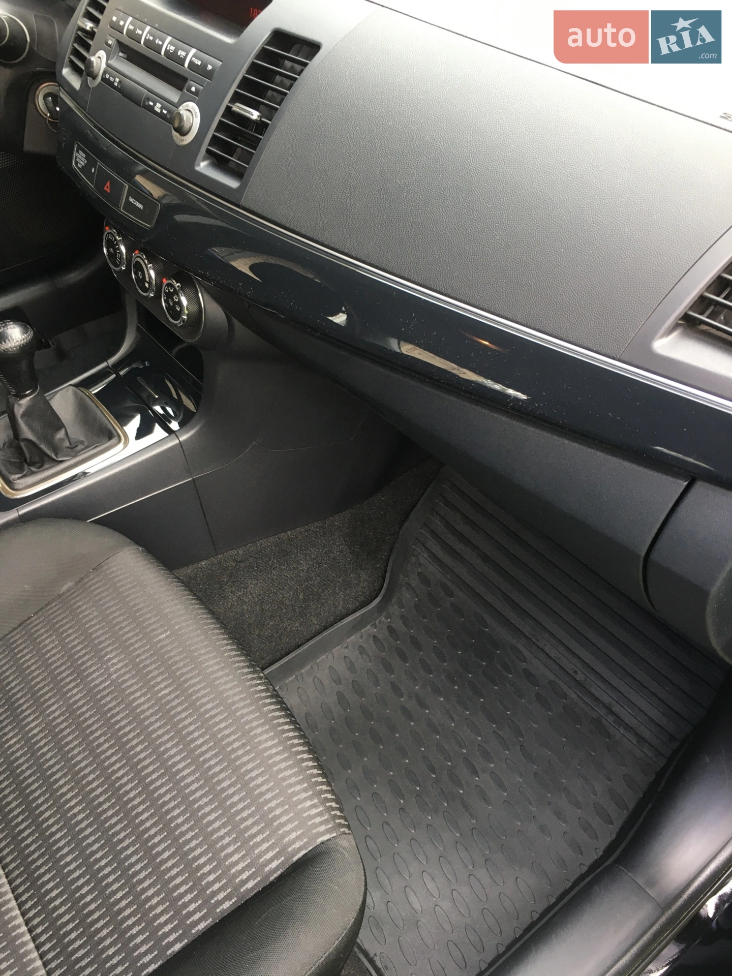 2012 Mitsubishi Lancer - мініатюра 21