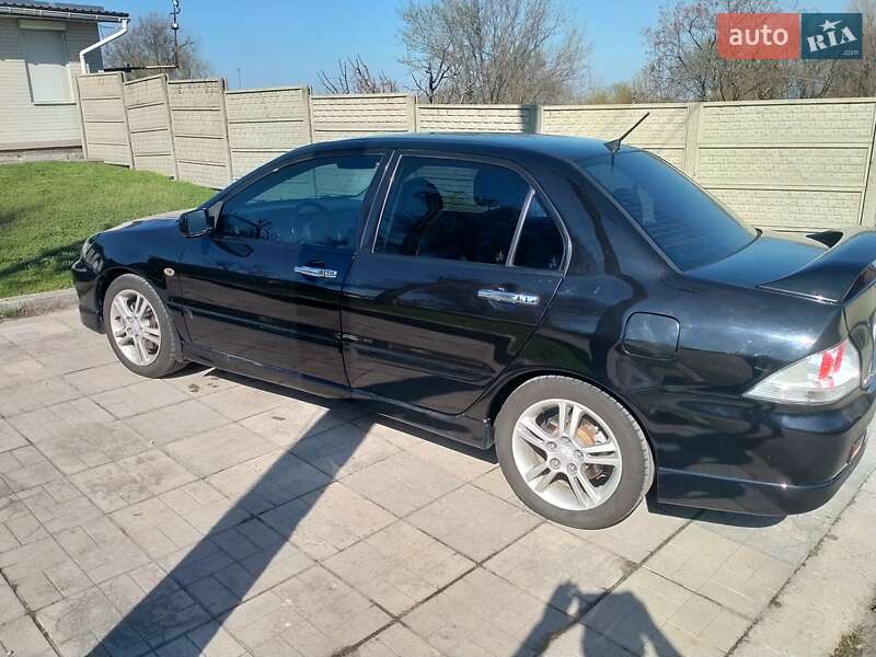 Седан Mitsubishi Lancer 2006 в Каменском
