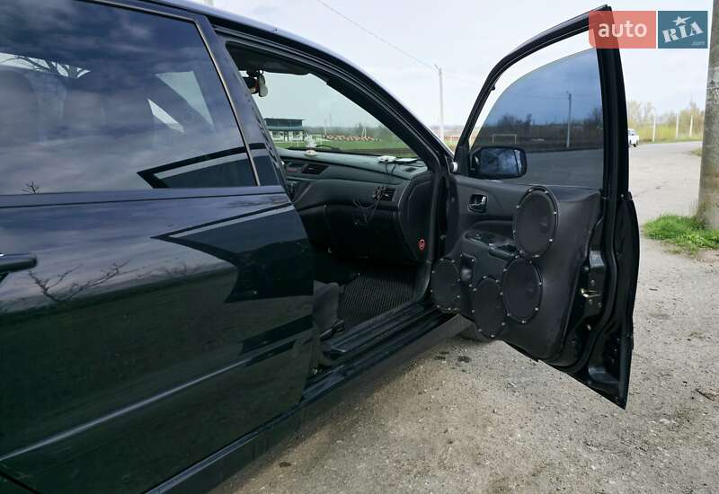 Седан Mitsubishi Lancer 2006 в Новониколаевке