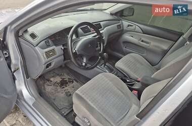 Седан Mitsubishi Lancer 2004 в 