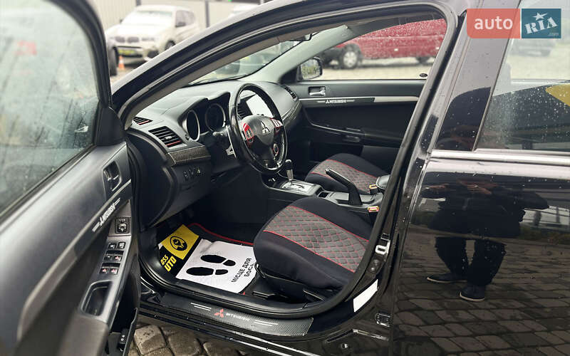 Хетчбек Mitsubishi Lancer 2009 в Мукачевому