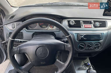 Седан Mitsubishi Lancer 2005 в 