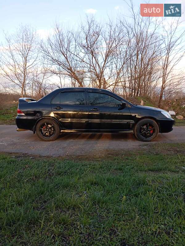 Седан Mitsubishi Lancer 2006 в Кропивницком