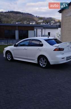 Седан Mitsubishi Lancer 2009 в 