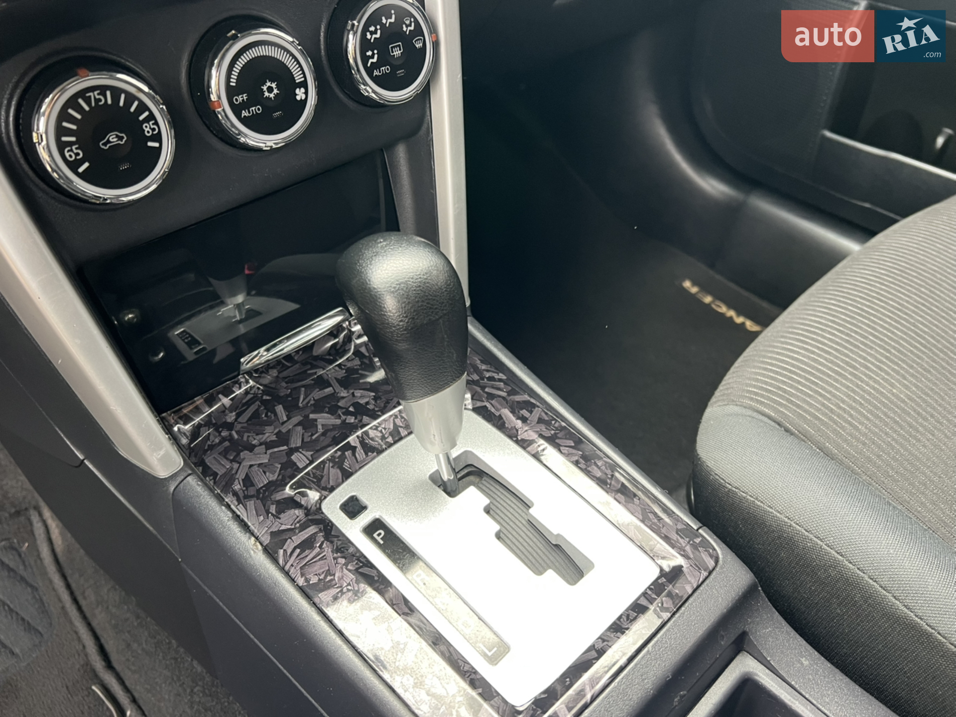 2016 Mitsubishi Lancer - мініатюра 37