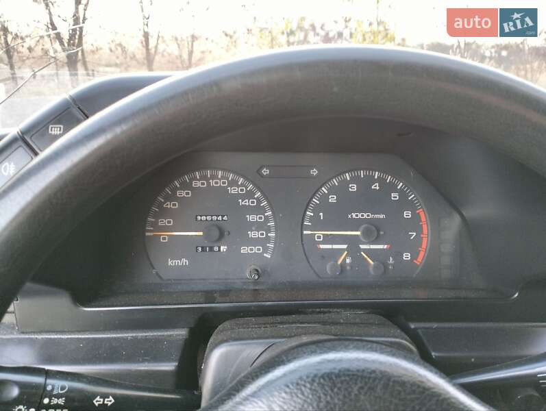 Ліфтбек Mitsubishi Lancer 1990 в Києві