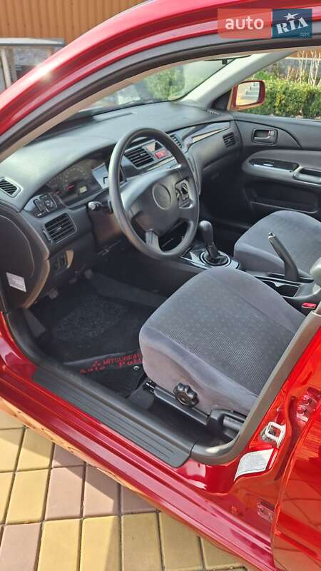 Седан Mitsubishi Lancer 2004 в Житомире