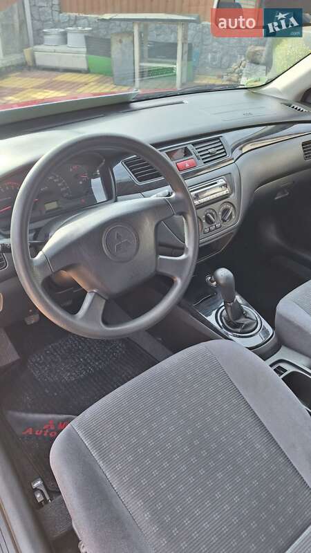 Седан Mitsubishi Lancer 2004 в Житомире
