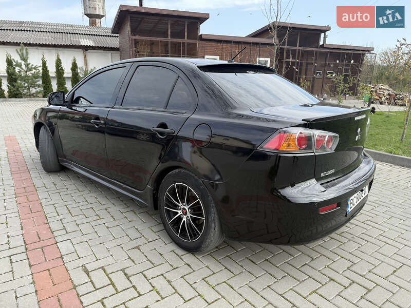 Седан Mitsubishi Lancer 2010 в Золочеве