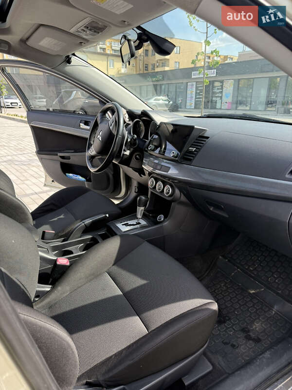 Седан Mitsubishi Lancer 2008 в Ужгороді