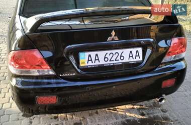 Седан Mitsubishi Lancer 2006 в Обухове