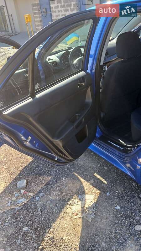 Седан Mitsubishi Lancer 2015 в Івано-Франківську