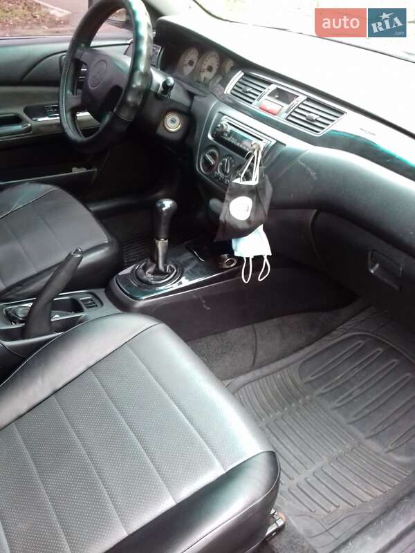 Седан Mitsubishi Lancer 2005 в Николаеве фото 3 Седан Mitsubishi Lancer 2005 в Николаеве