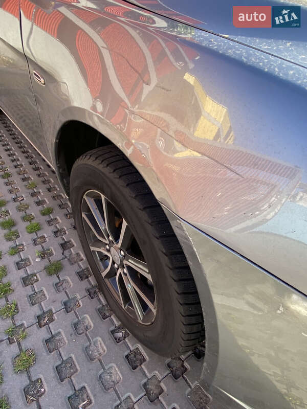 Седан Mitsubishi Lancer 2014 в Киеве