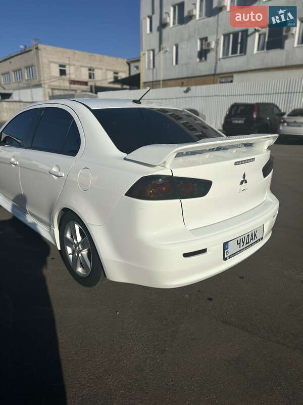 Седан Mitsubishi Lancer 2014 в Киеве