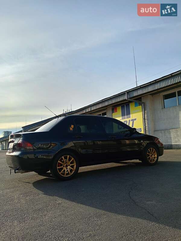 Седан Mitsubishi Lancer 2008 в Львові