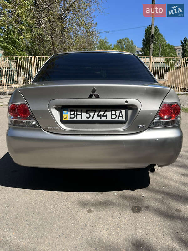 Седан Mitsubishi Lancer 2004 в Одесі
