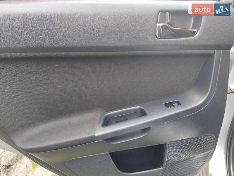 Хетчбек Mitsubishi Lancer 2008 в Луцьку