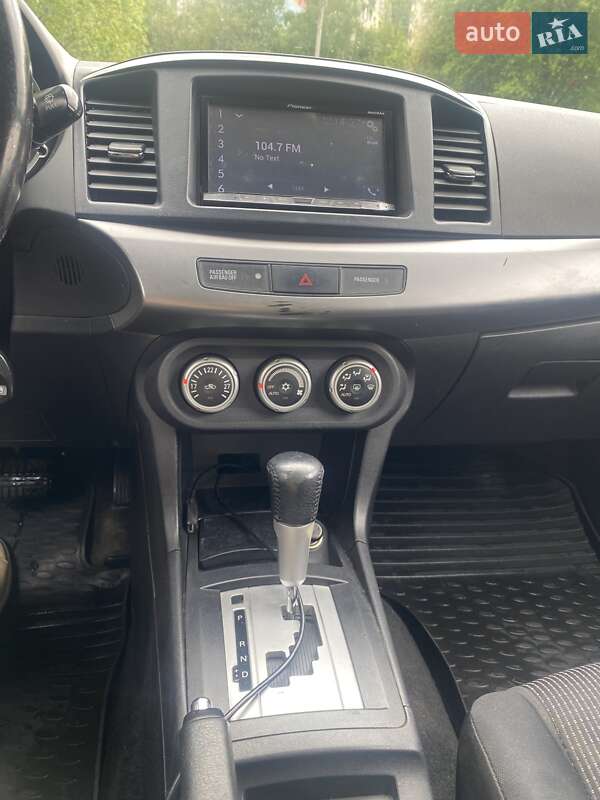 Седан Mitsubishi Lancer 2008 в Львові
