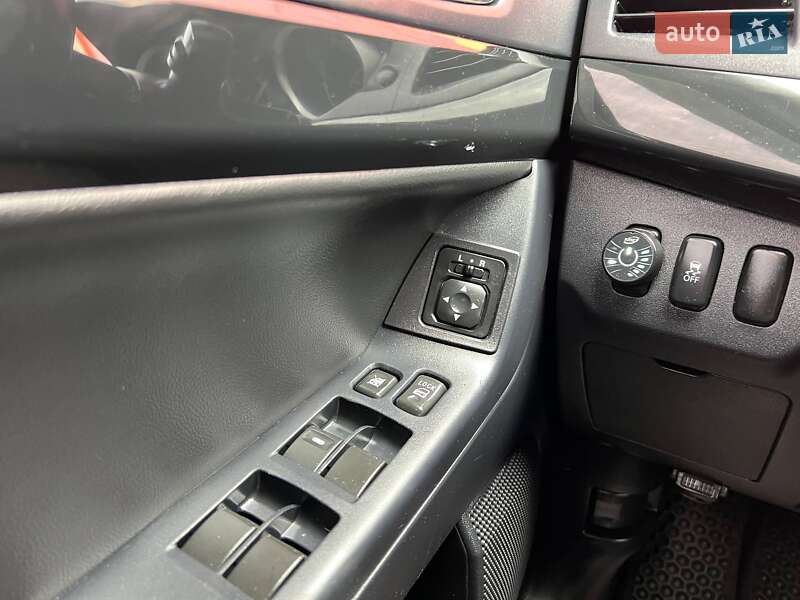 Седан Mitsubishi Lancer 2016 в Киеве