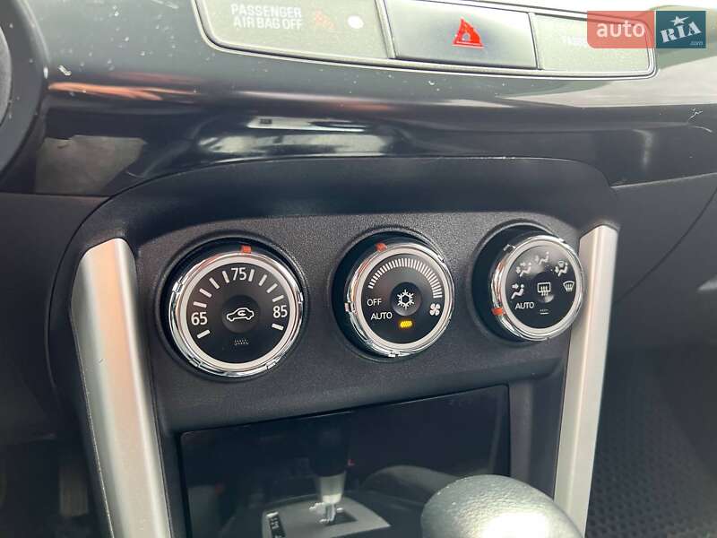 Седан Mitsubishi Lancer 2016 в Киеве