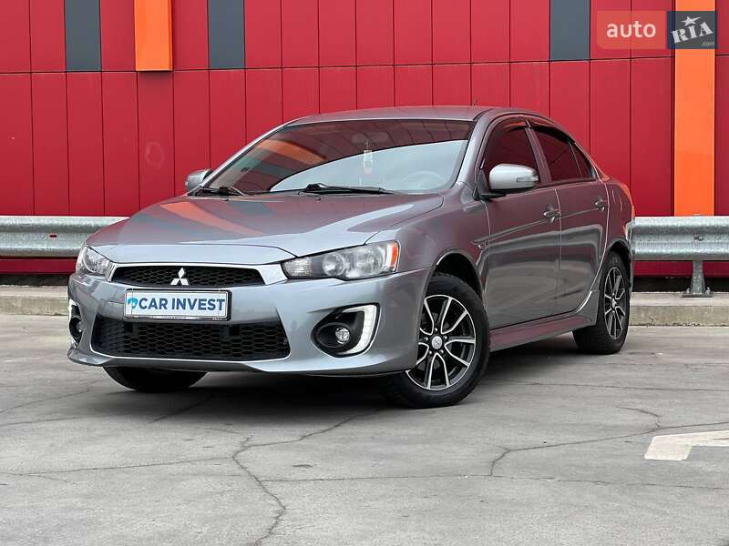 Седан Mitsubishi Lancer 2016 в Киеве