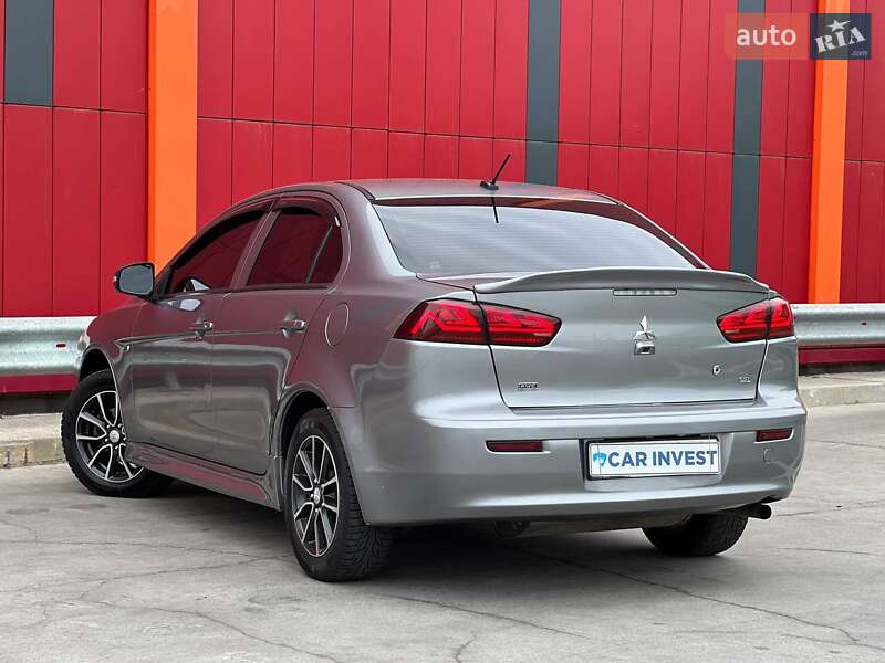 Седан Mitsubishi Lancer 2016 в Киеве