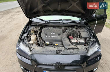 Хетчбек Mitsubishi Lancer 2008 в 