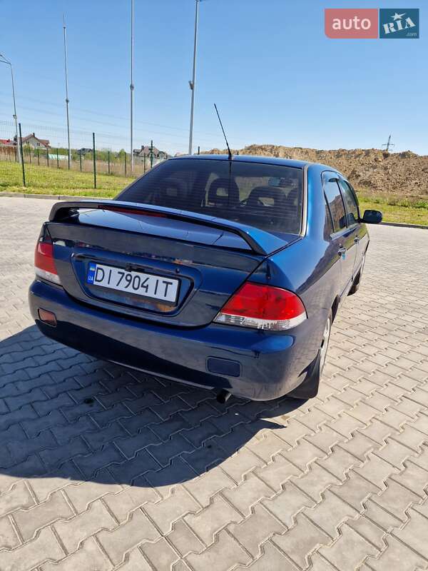 Седан Mitsubishi Lancer 2004 в Луцке